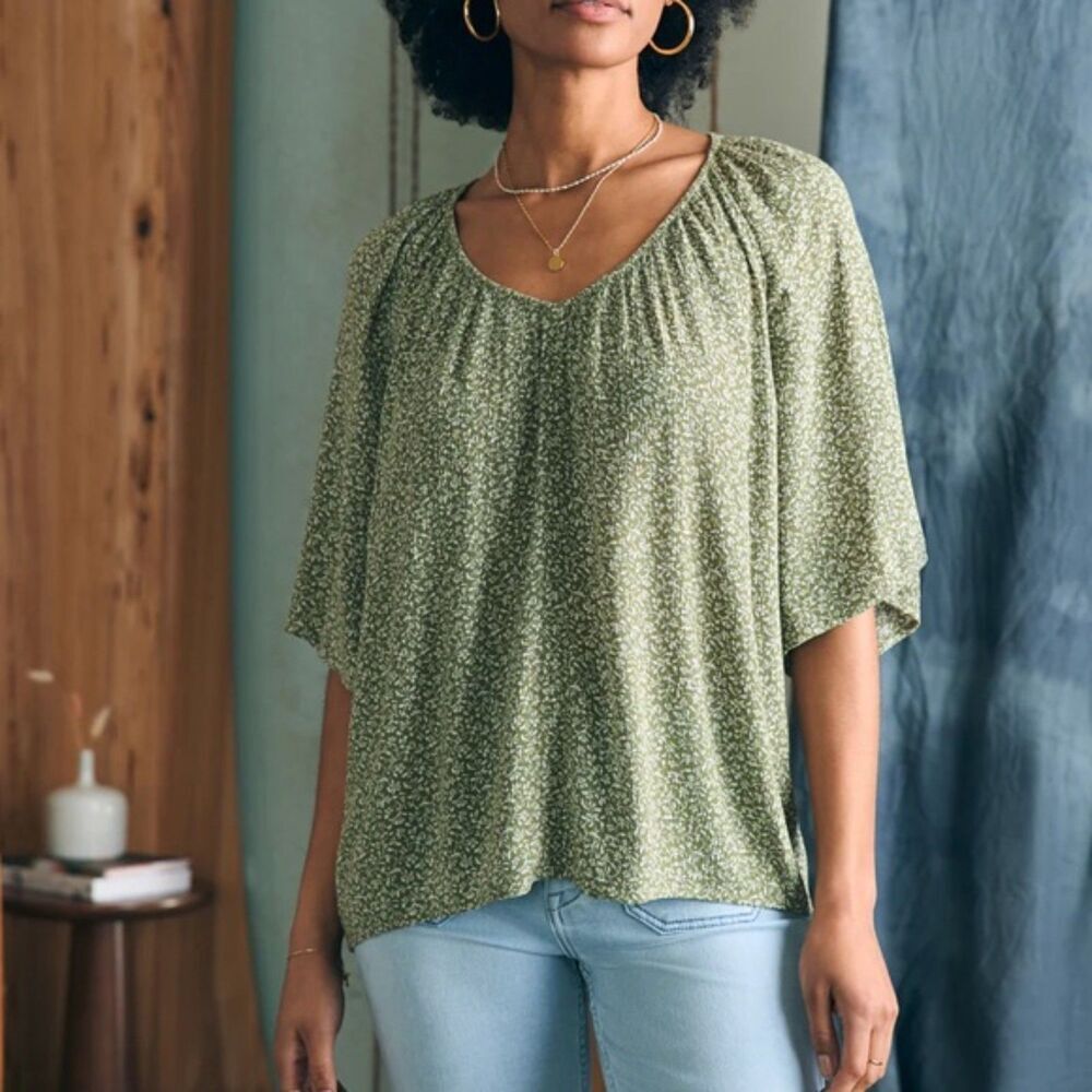FAHERTY Green White Ditzy Floral Scoop Neck Relaxed Fit Boxy Blouse Shirt Medium